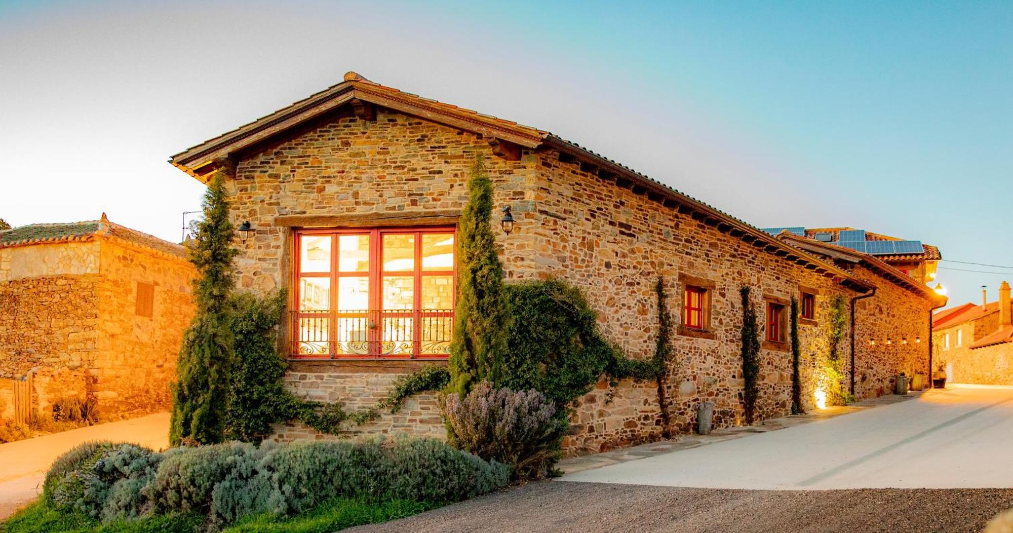 Via Avis Guest House Santa Catalina de Somoza Bagian luar foto