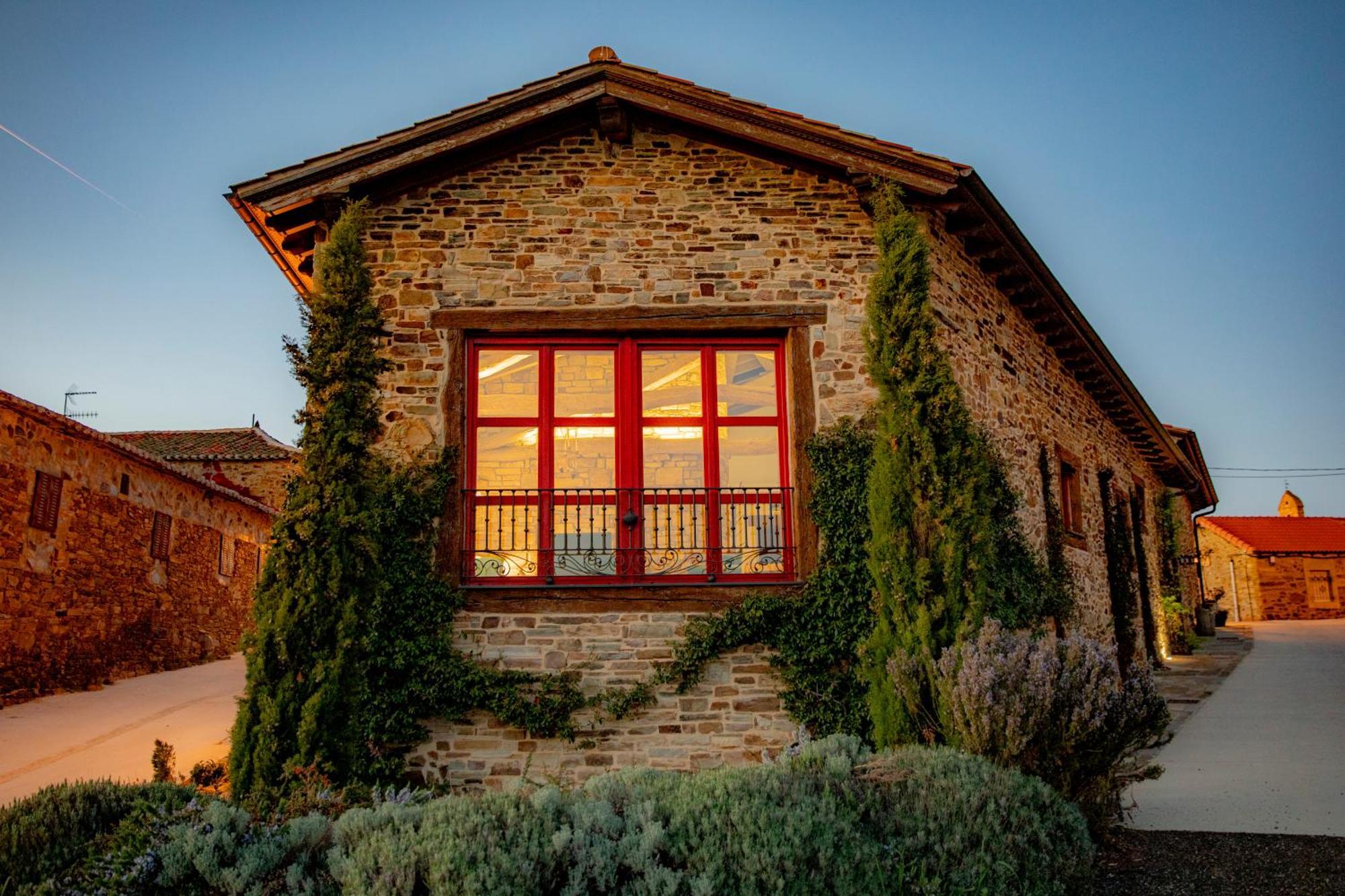 Via Avis Guest House Santa Catalina de Somoza Bagian luar foto