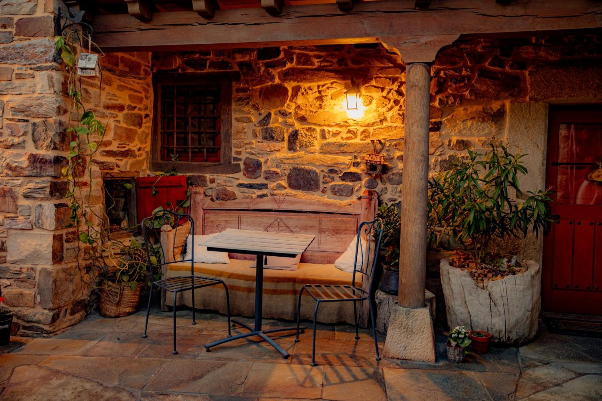 Via Avis Guest House Santa Catalina de Somoza Bagian luar foto