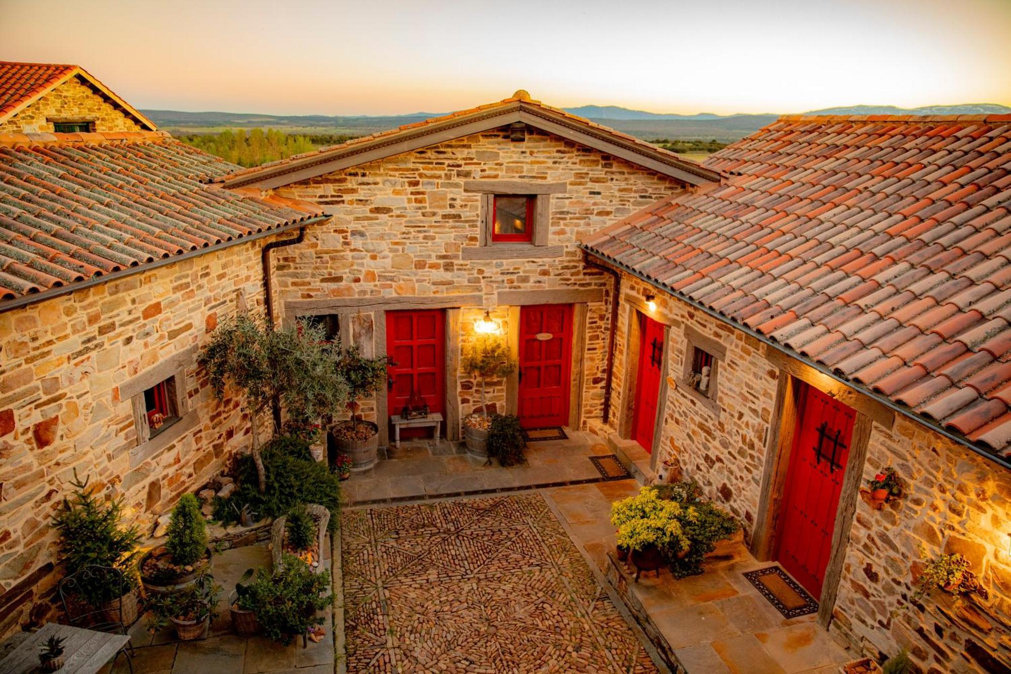 Via Avis Guest House Santa Catalina de Somoza Bagian luar foto